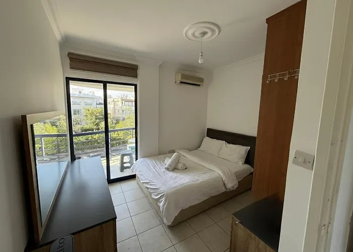 Kyrenia Center Apartman Kambiá